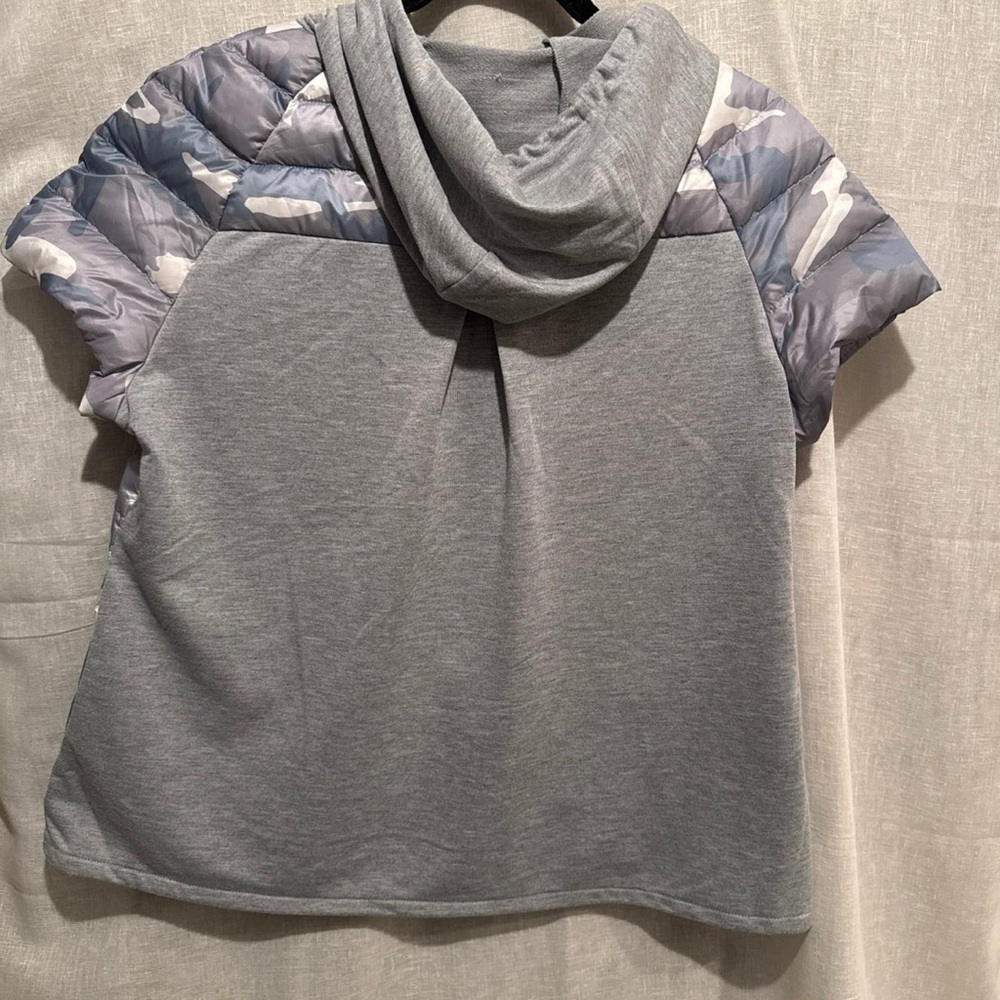 My Anorak Gray Camo Puffer short sleeve jacket Vest NEW - Picture 5 of 5